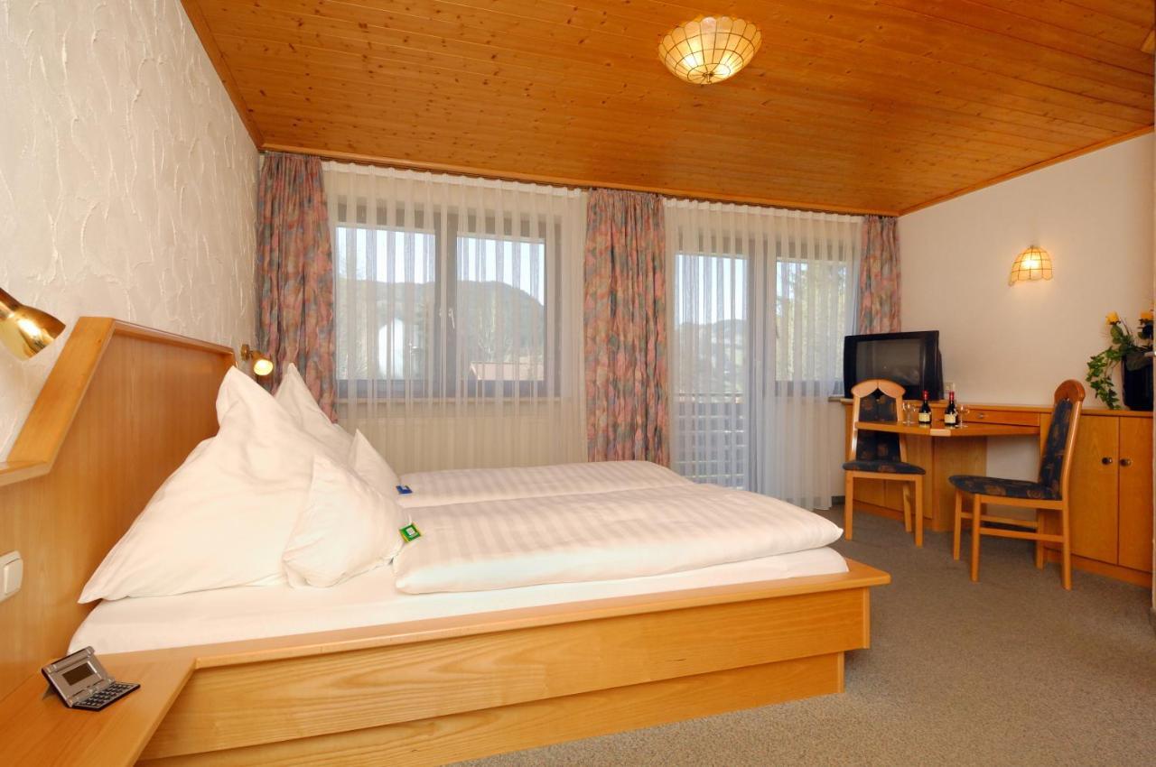 Hotel Garni Haberstock Mittelberg Zimmer foto